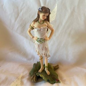 Faerie Glen: Glynnisprite figurine